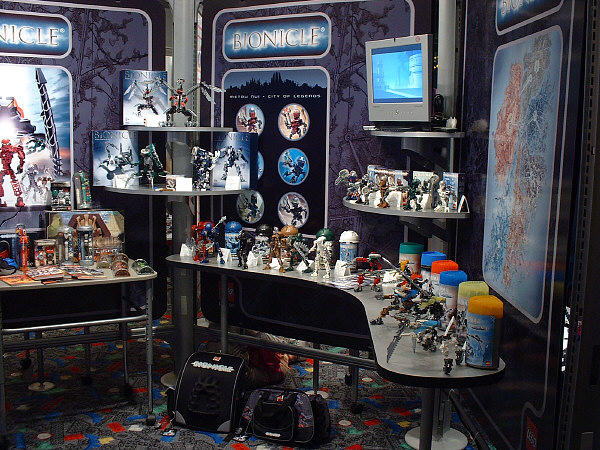 BIONICLE™ Display