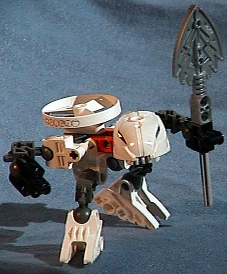 KUALUS Box Pose