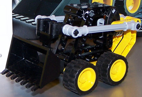 8418 Mini Loader