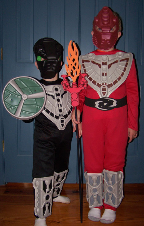 TOA HORDIKA Costumes