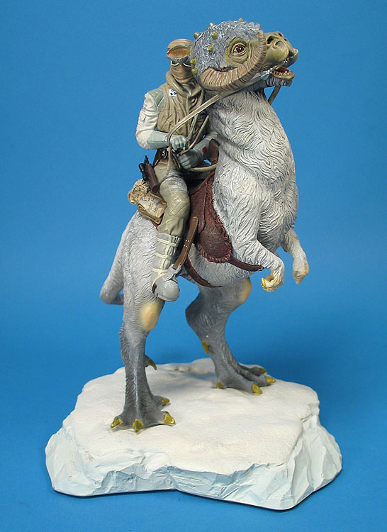 luke skywalker inside tauntaun